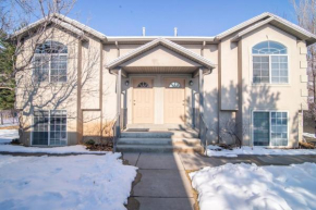 Heart of Ogden, 25 minutes to Snowbasin Ski Resort Duplex, Ogden